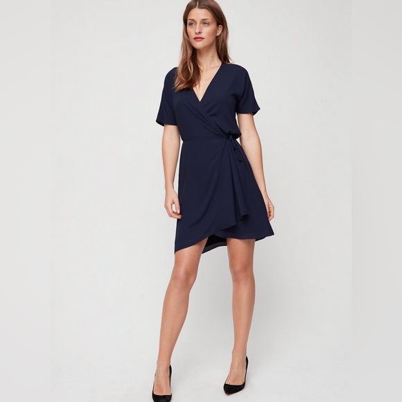 Aritzia Babaton Wallace wrap dress - Picture 5 of 5